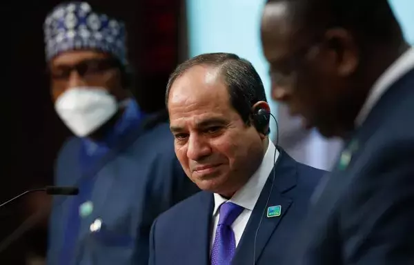 Egypt's President Abdel Fattah al-Sisi (C) takes part in a meeting on the second day of a European Union African Union summit in Brussels on February 18, 2022. [Johanna Geron/Pool/AFP]